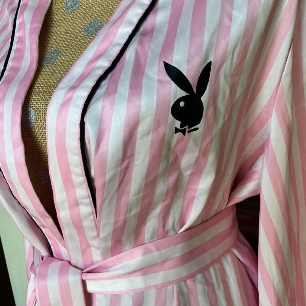Playboy Women's Pink Robe - Picture 5 of 7